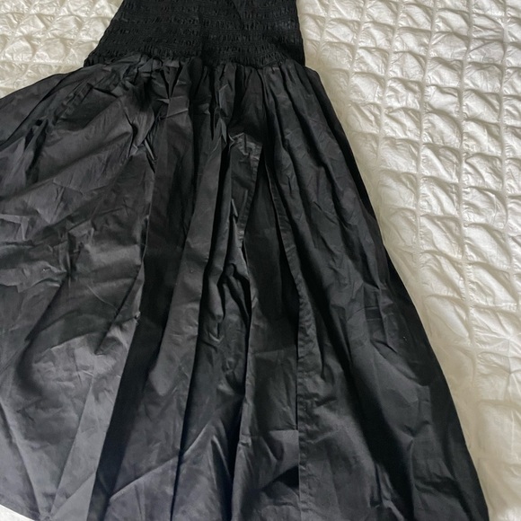 Astr the label black off the shoulder ruffle maxi dress - Picture 6 of 12